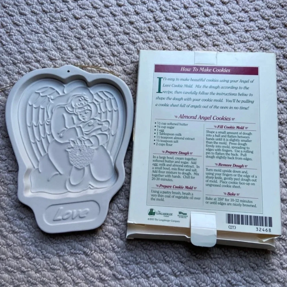 New Longaberger 1995 Pottery Angel Cookie Mold